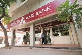 Cheque Fraud: चेक फ्रॉड शिकार लोगों को एक्सिस बैंक देगा 74 लाख रुपये का मुआवजा, जानिए क्या है पूरा मामला